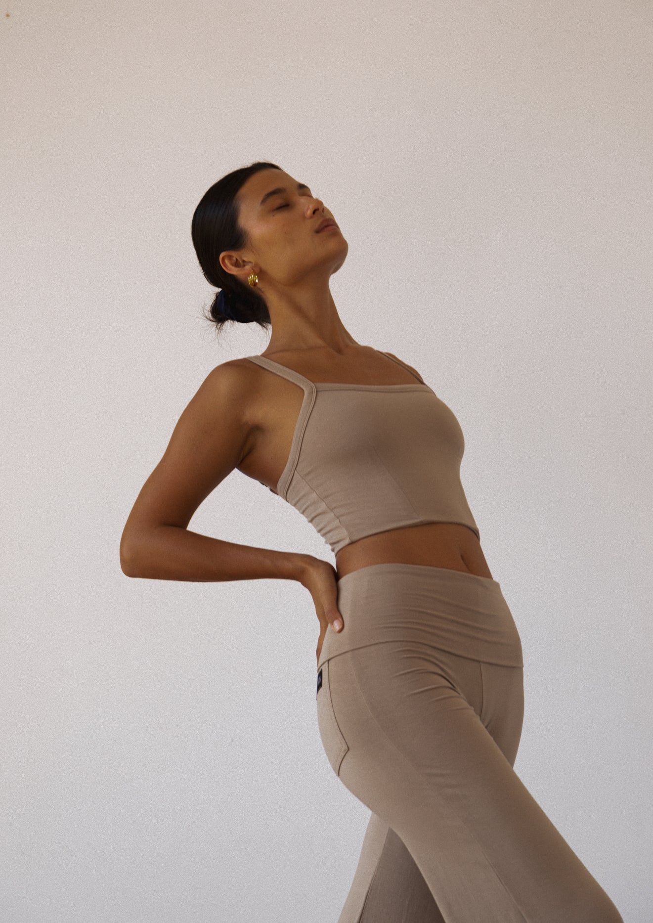 Active Crops - Joy Crop - Taupe