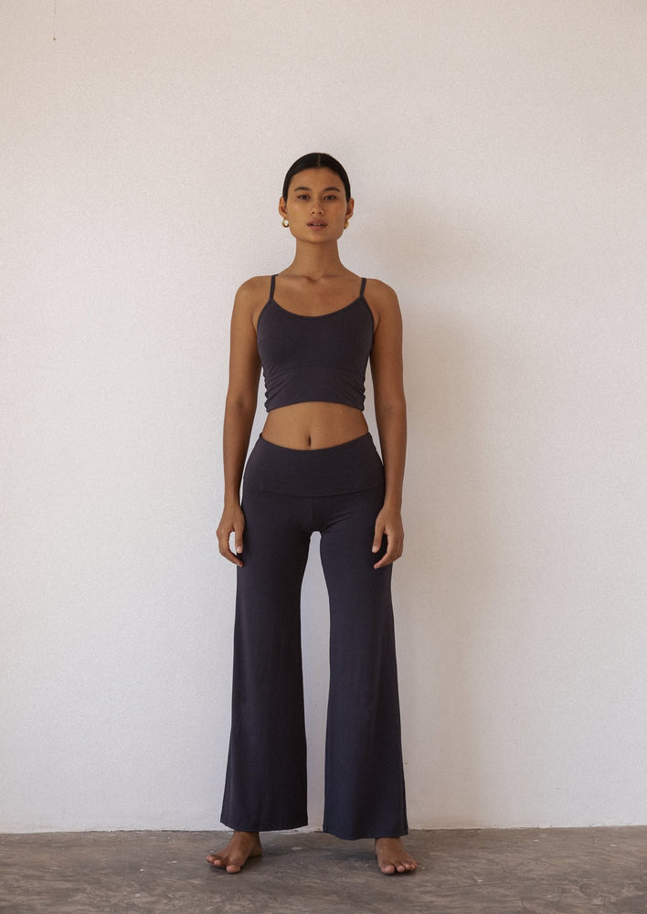 
                  
                    Load image into Gallery viewer, Lounge Pants - Full Length Yin Flare - Slate
                  
                