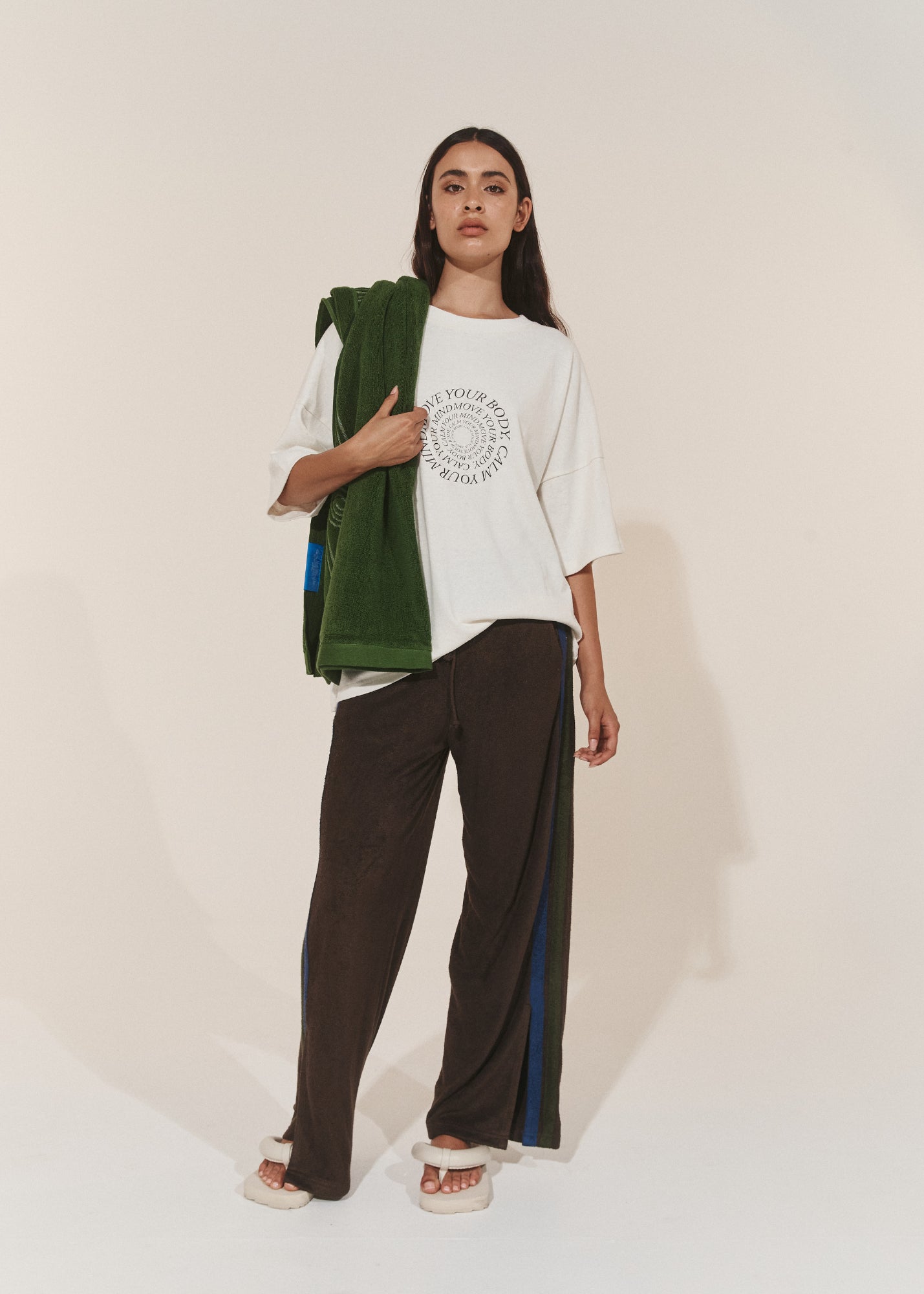 T-Shirts - Oversized Hemp Circular Print T-Shirt - Raw/Dark Brown