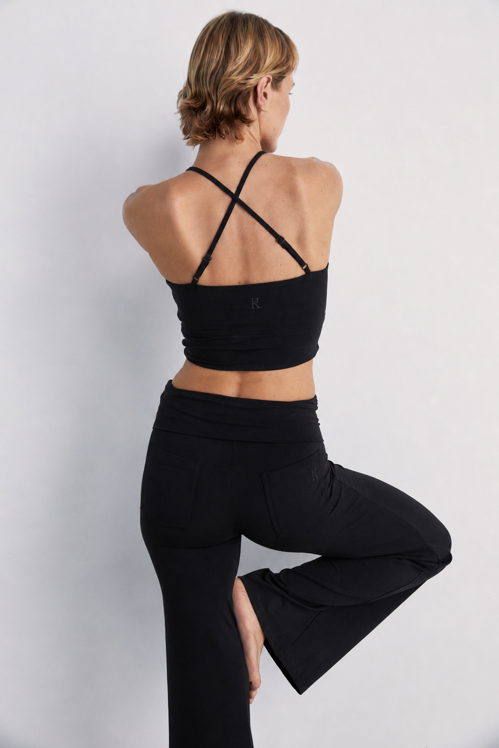 Flow Crop - Black
