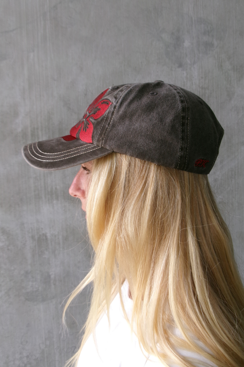 Hibiscus Cap	- Washed Brown/Red