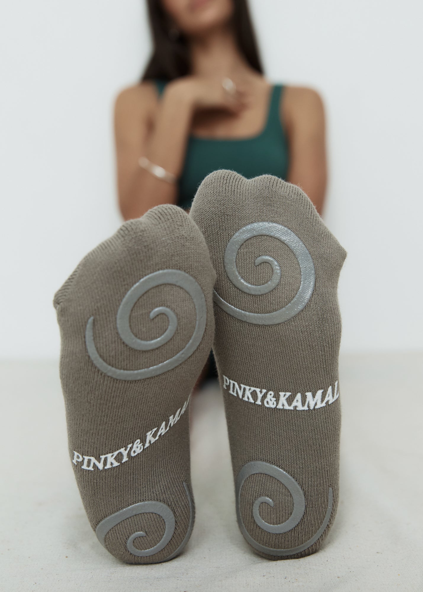 Accessories - Pilates Spiral Grip Sock - Pebble Grey