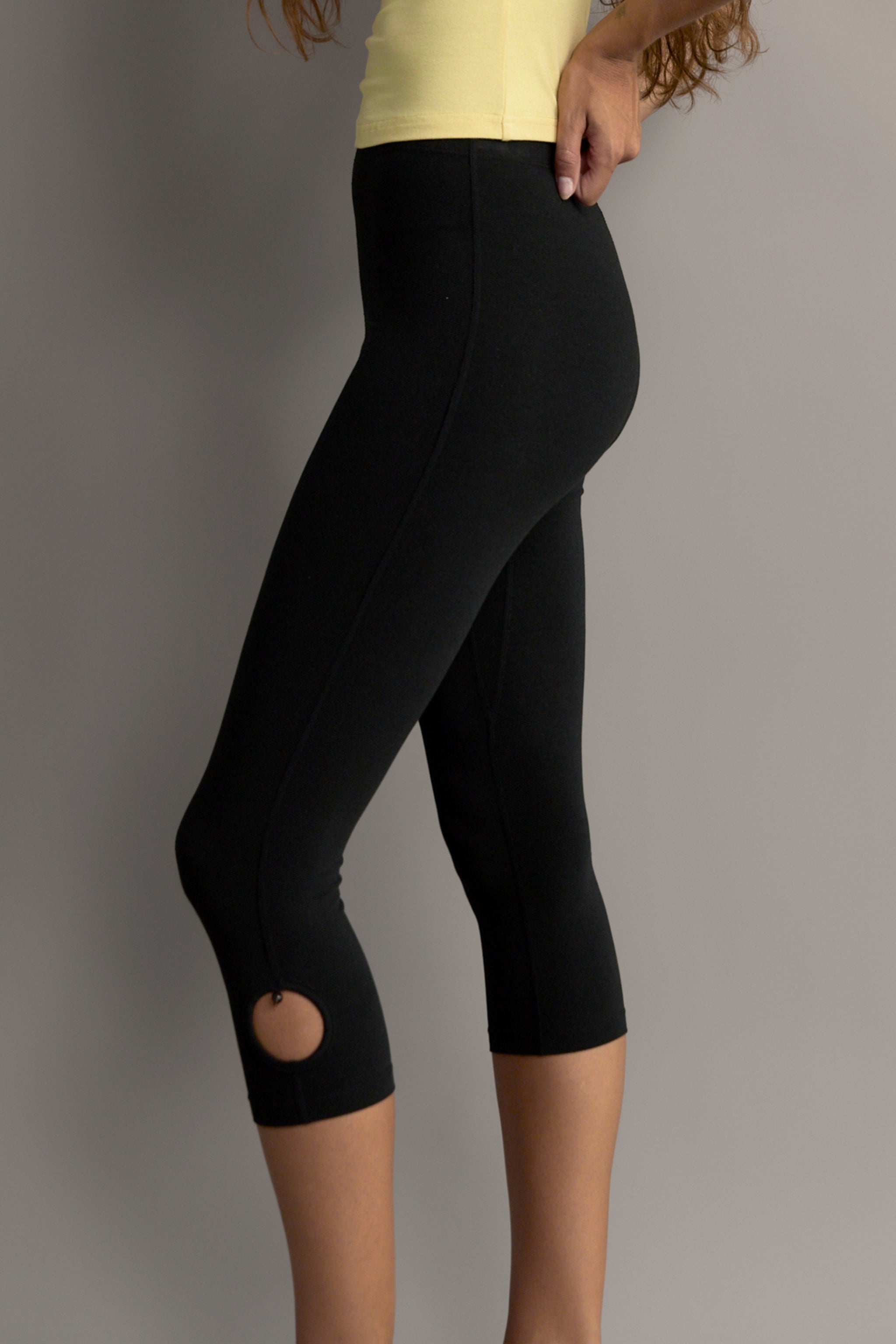 Beaded Capri - Black