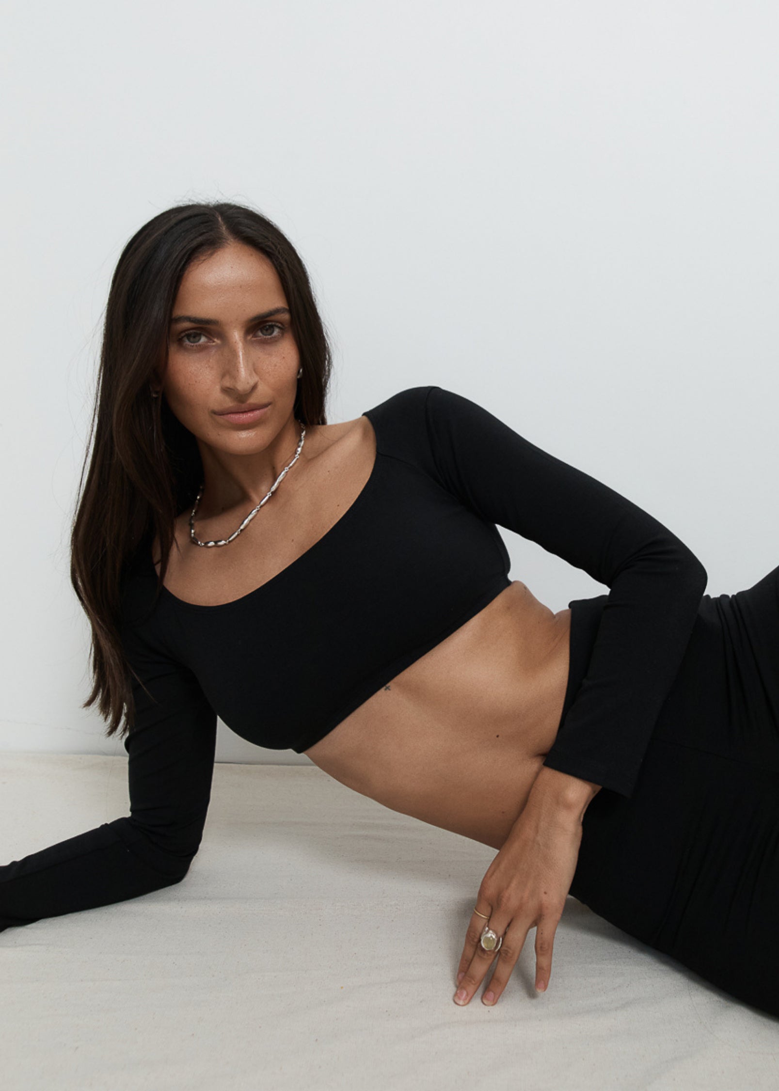 Yoga Tops - Long Sleeve Crop - Black