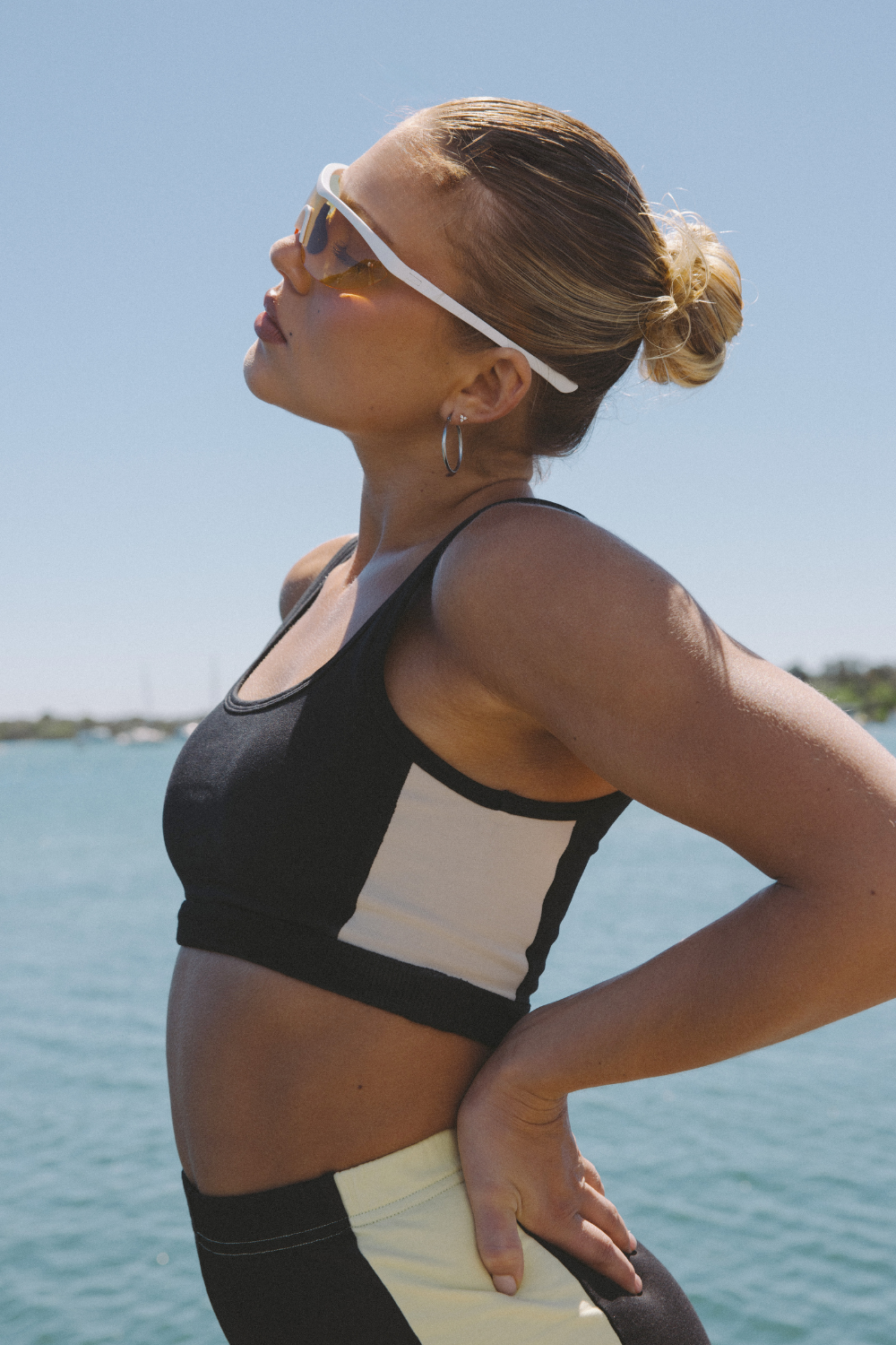 Trackline Crop - Black/Beige