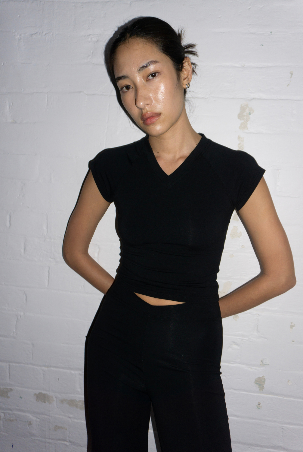 90s V Neck T Shirt - Black
