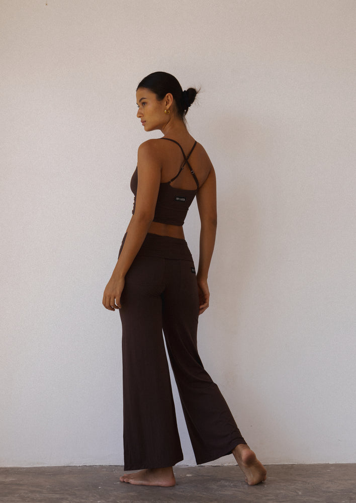 
                  
                    Load image into Gallery viewer, Lounge Pants - Full Length Yin Flare - Dark Brown
                  
                