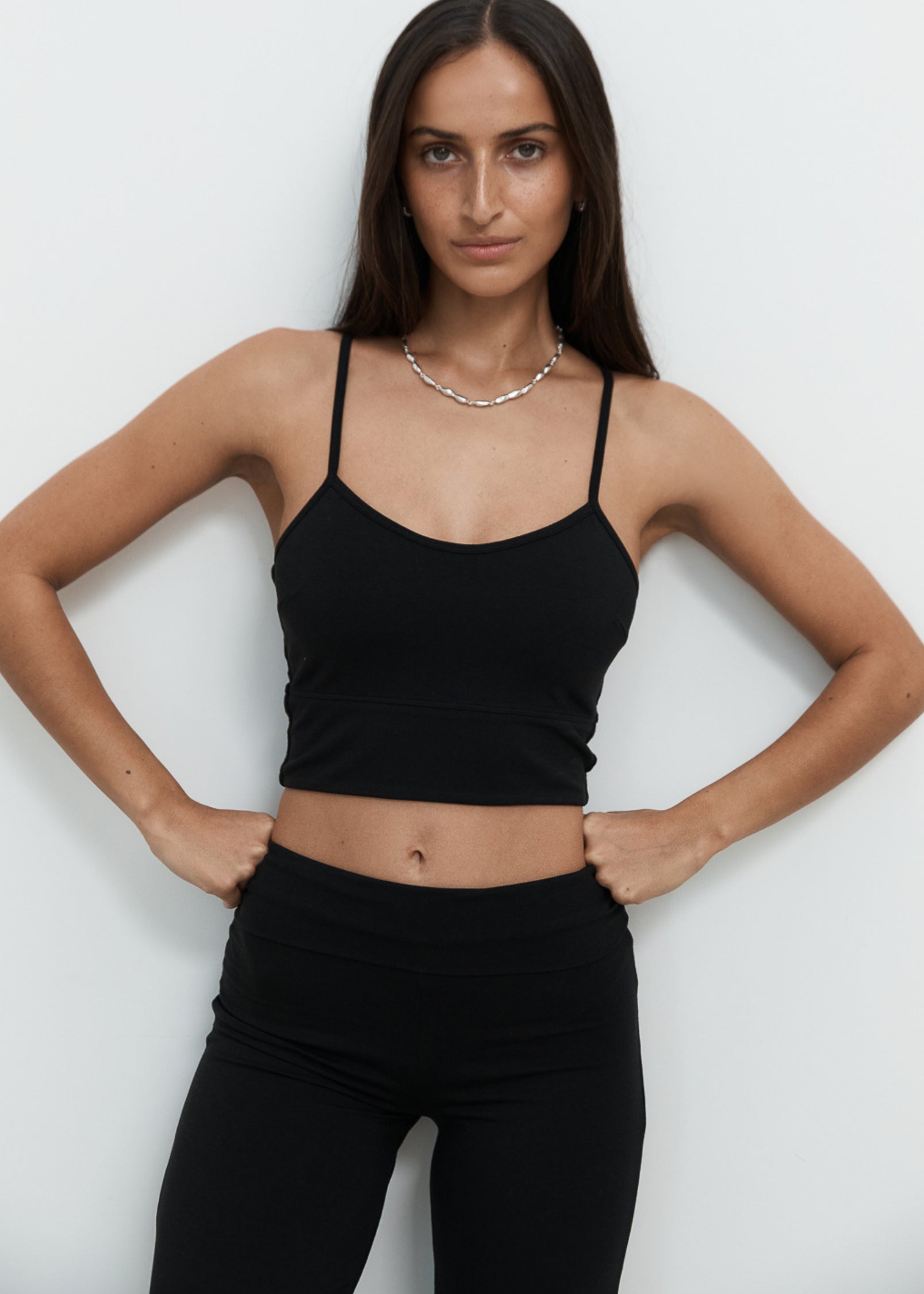 Yoga Tops - Flow Crop - Black