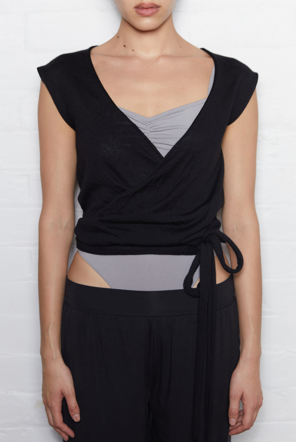 Light Merino Knit Wrap - Black