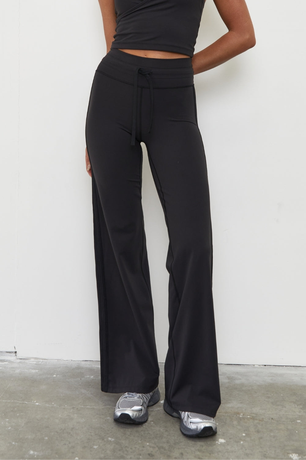 Straight Leg Tie Up Pant - Black